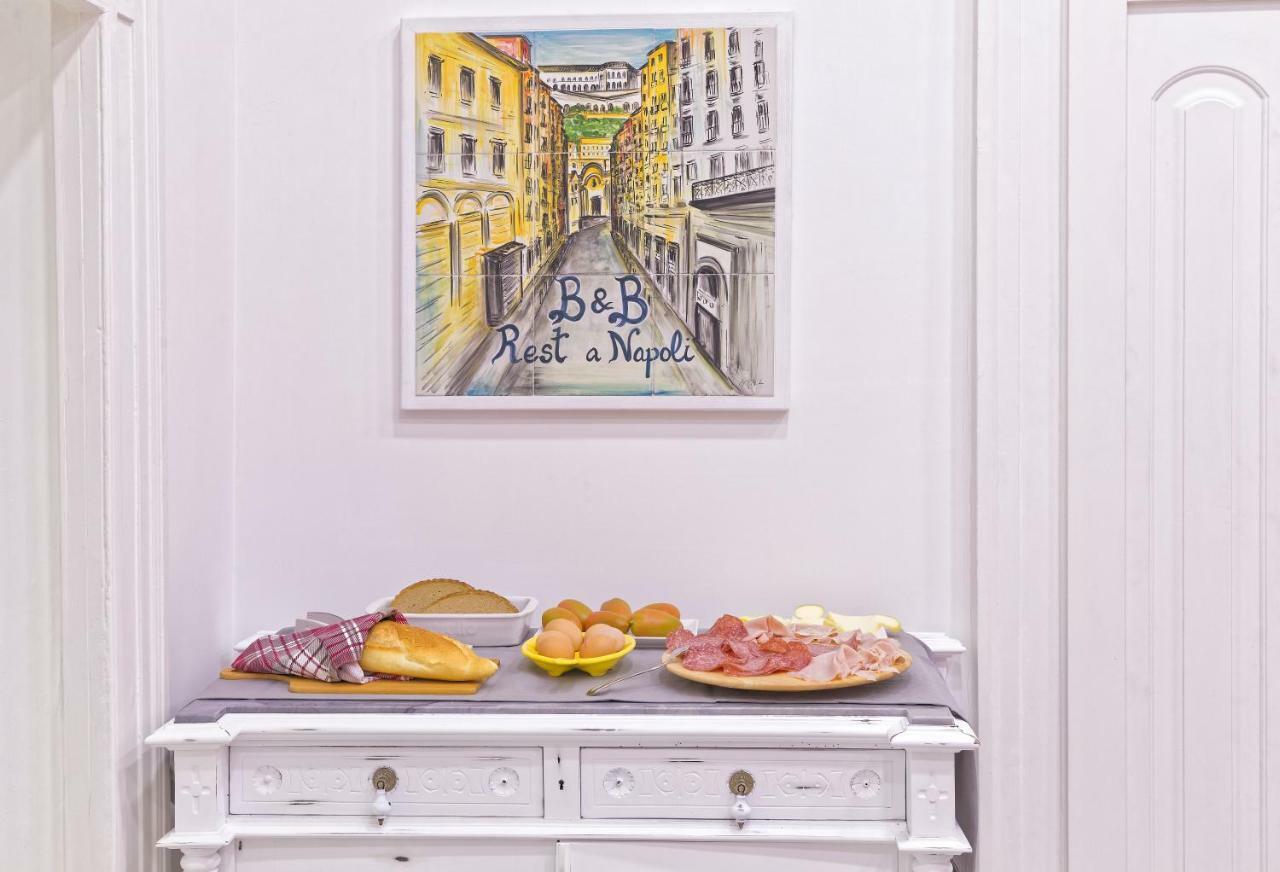 Couette-café Rest A Naples